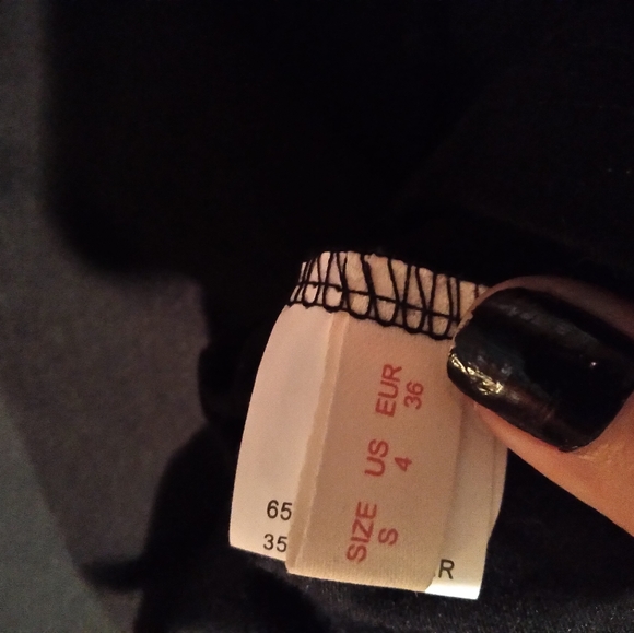 'Cute but weird' too - Picture 3 of 4